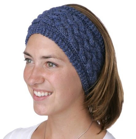 Cozy Cable Knits: Effortless Style for Chilly Days & Chic Looks